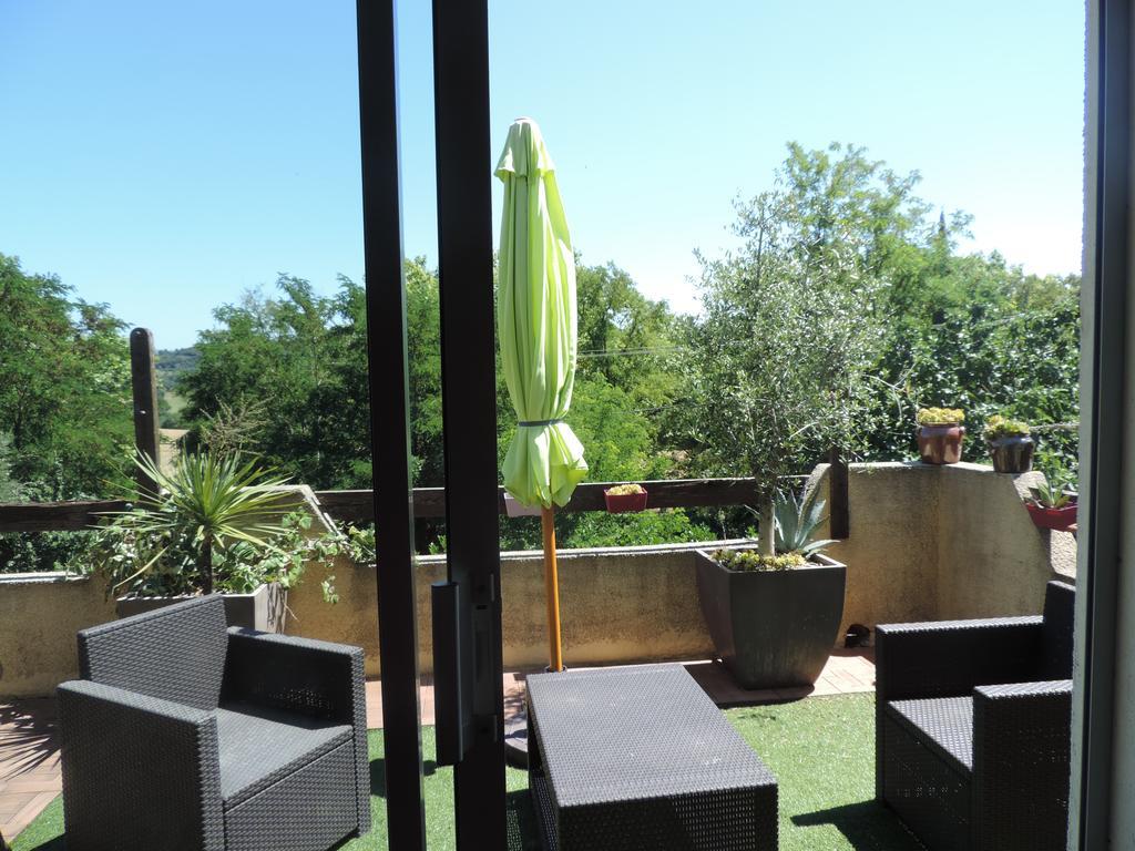 Hôtel Les deux lions à Alairac Extérieur photo